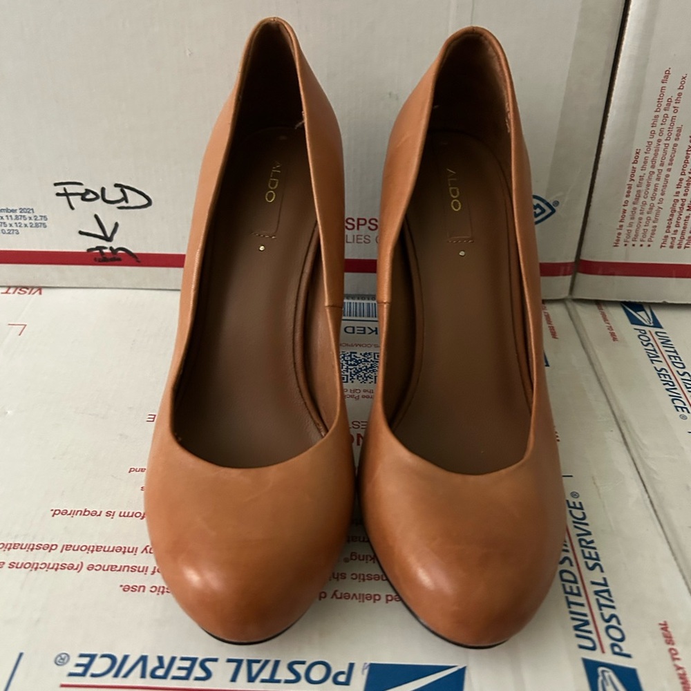 Aldo Women's Camel Brown Chunky Heels